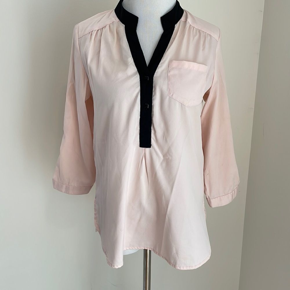 Pale pink blouse 100% polyester w/black accent color and buttons small